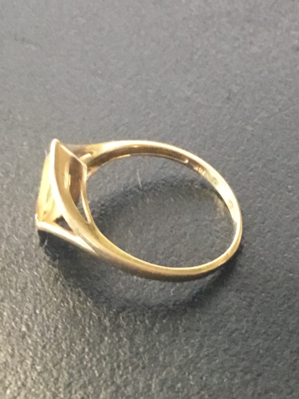 C&L 10k gold==Citrine gemstone ==8 1/2 sz==2.07 grams - Picture 5 of 12